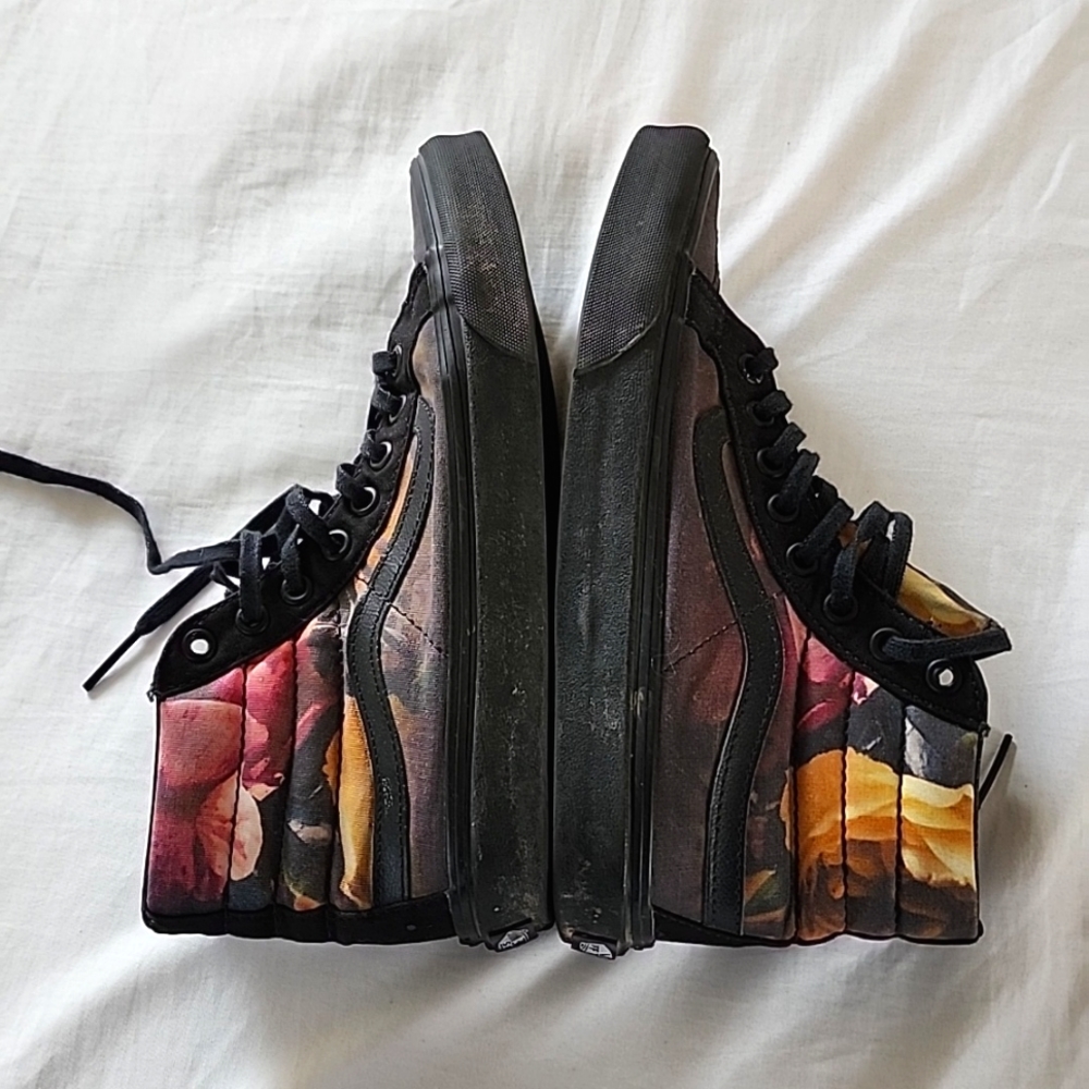 ✨️ Vans Floral High Tops ✨️